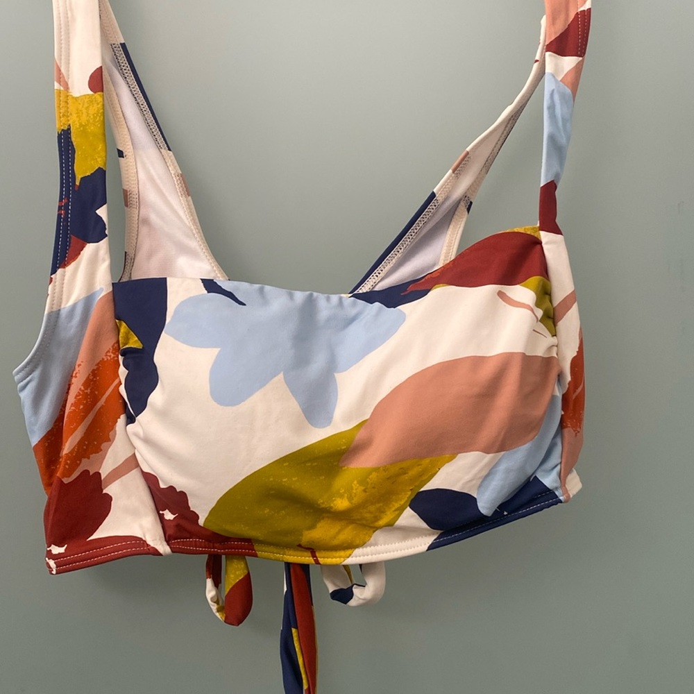 Catalina swim top size XL